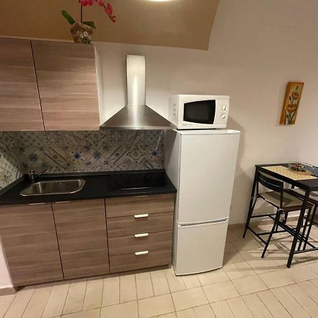 Alex Comfort House Bari Bagian luar foto