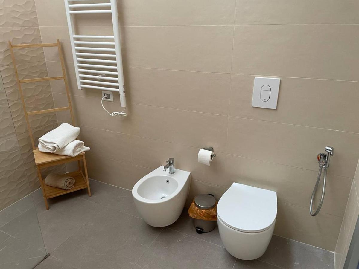 Alex Comfort House Bari Bagian luar foto