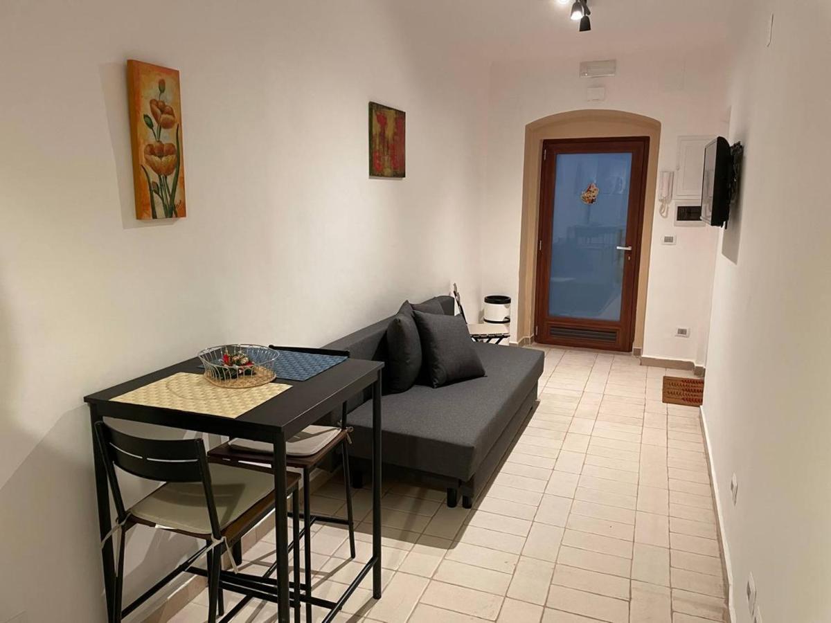 Alex Comfort House Bari Bagian luar foto