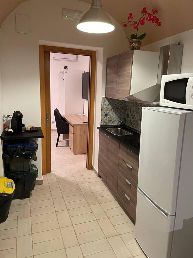 Alex Comfort House Bari Bagian luar foto